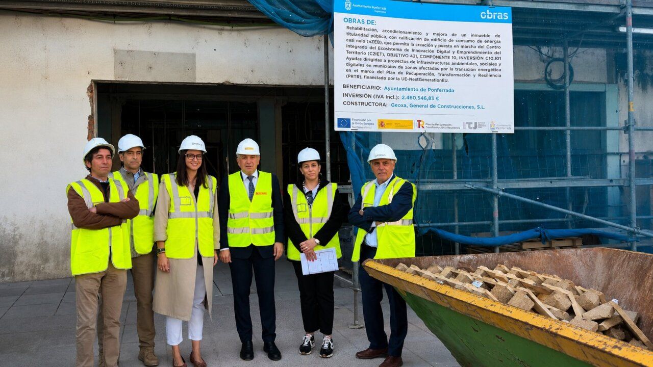Nicanor Sen y equipo en visita al Centro Integral de Innovación en Ponferrada
