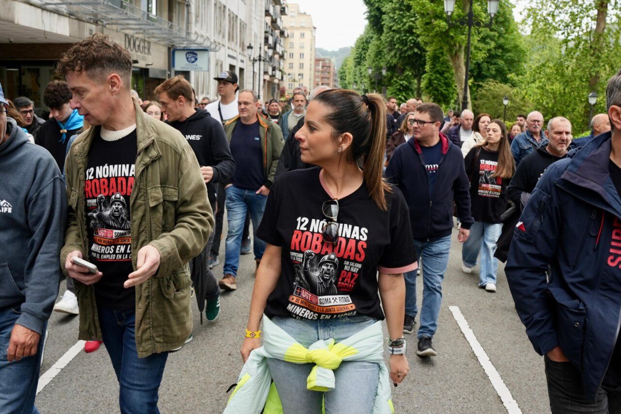 Manifestación del PSOE de León en Oviedo apoyando a los mineros