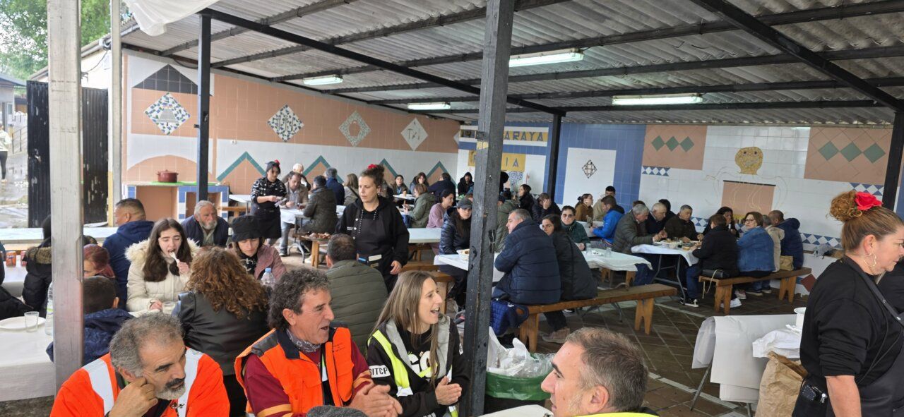 Personas disfrutando de la Feria del Caballo en Camponaraya