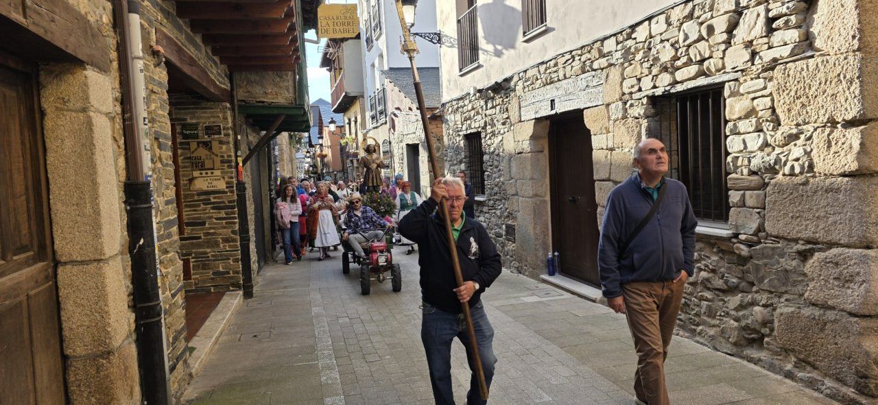Celebración de San Isidro Labrador en las calles de Molinaseca