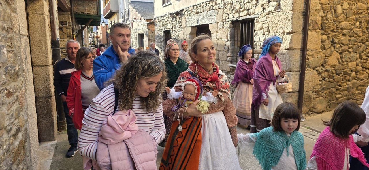 Celebración de San Isidro Labrador en las calles de Molinaseca