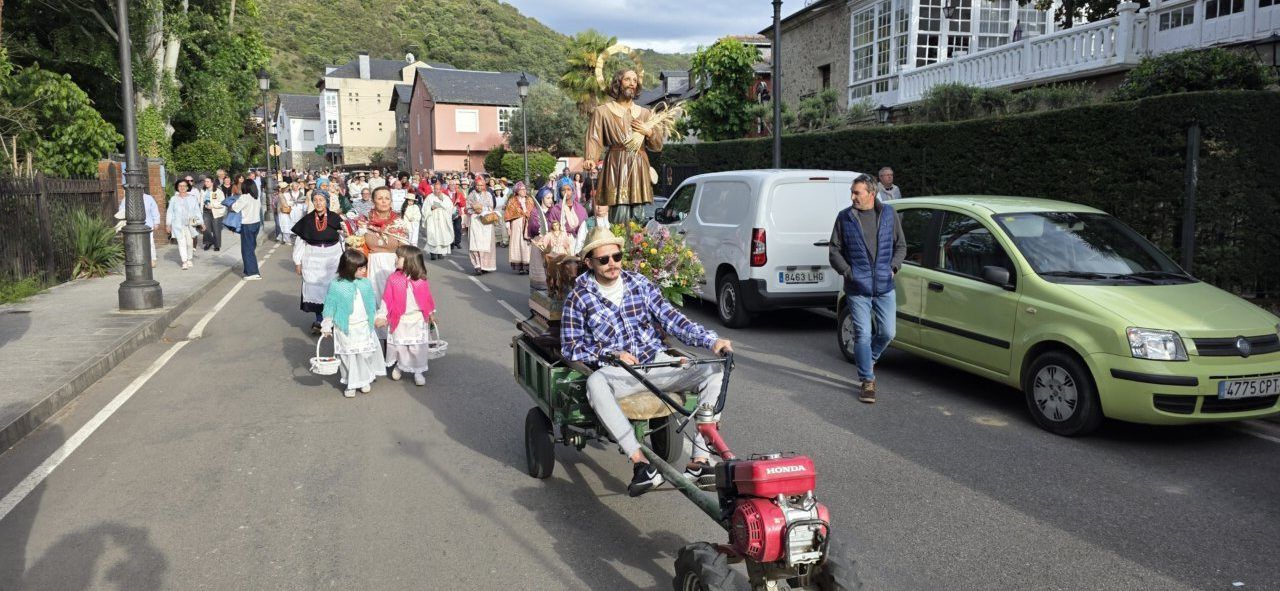 Celebración de San Isidro Labrador en las calles de Molinaseca