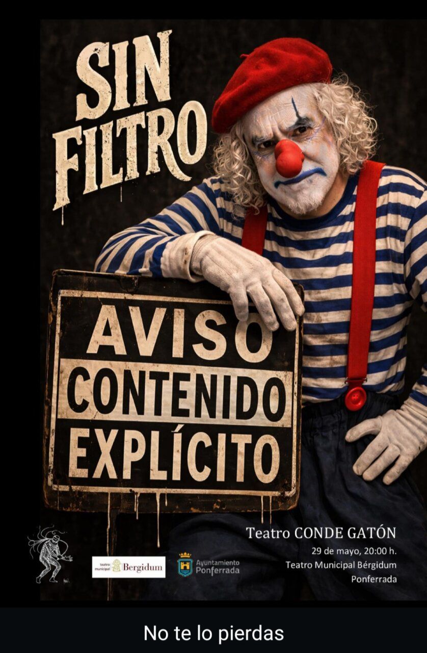 Actor caracterizado como payaso en la obra Sin Filtro