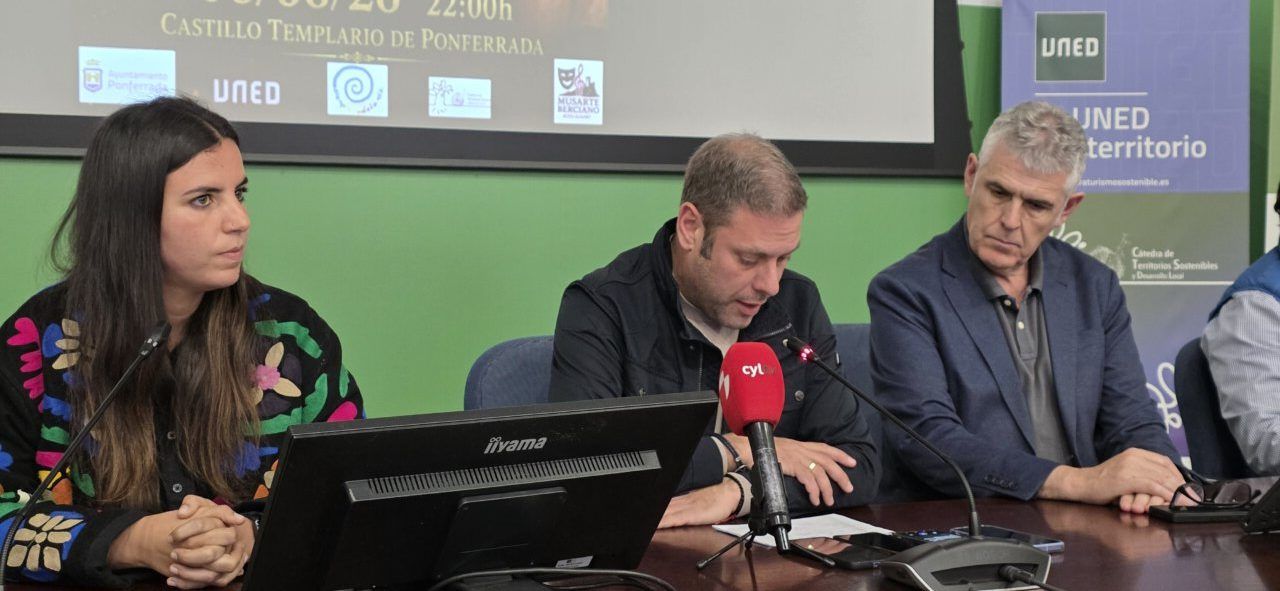 Presentación de la obra Tadeo el herrero de Ulver en el Castillo de Ponferrada