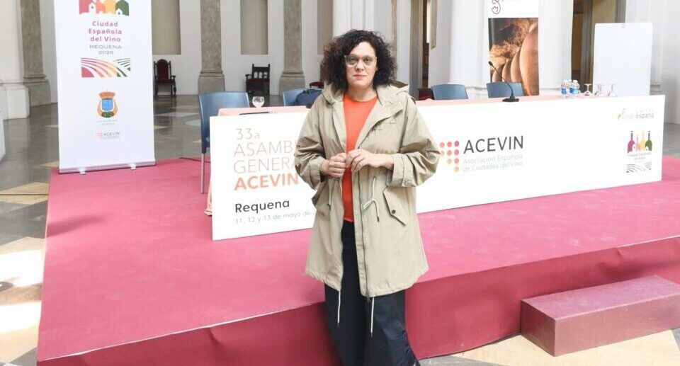Asamblea General de ACEVIN en Requena con consejera Susana Folla Abad