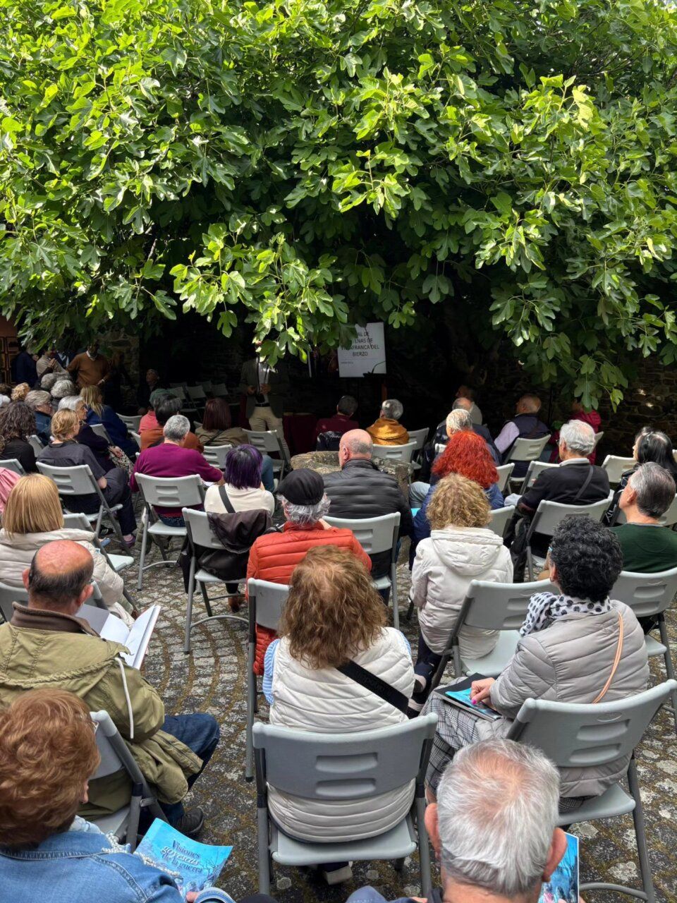 Asistentes a la celebración del Día de los Museos en Ponferrada