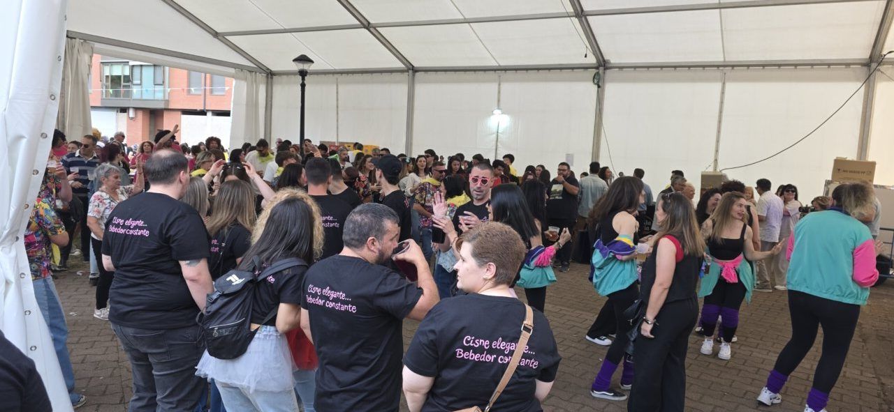 Multitud de personas disfrutando en el Día de Peñas en Ponferrada