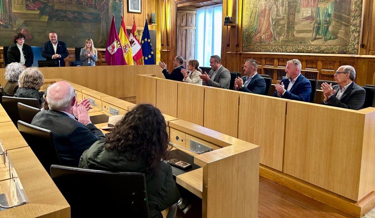 Recepción de Ariadna Castro en la Diputación de León tras ganar medalla de plata