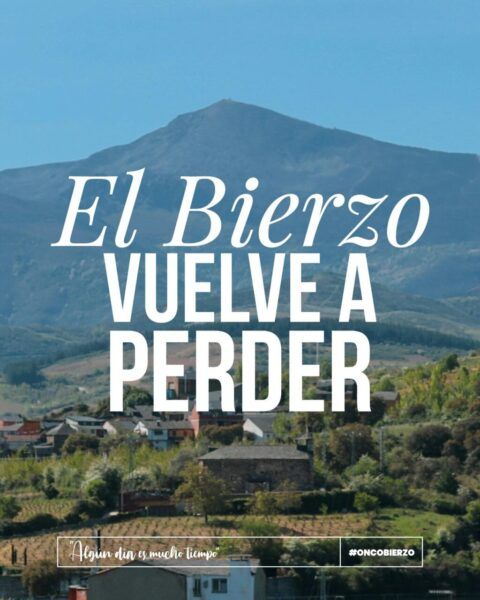 Paisaje de El Bierzo con montañas y casas en el fondo