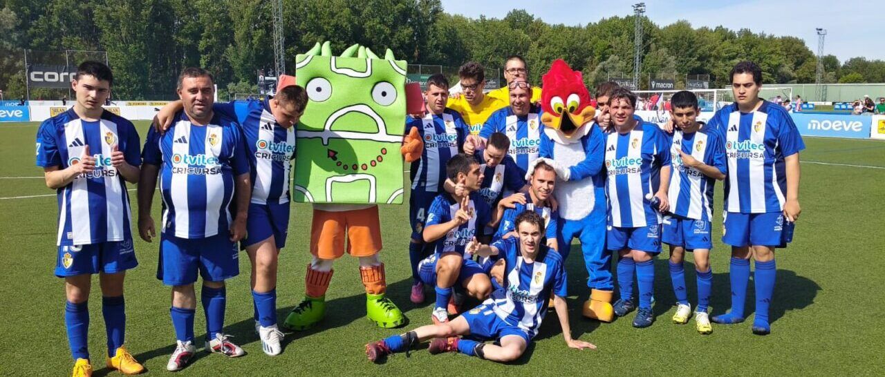 Jugadores del equipo Genuine en una jornada de LaLiga en Burgos.