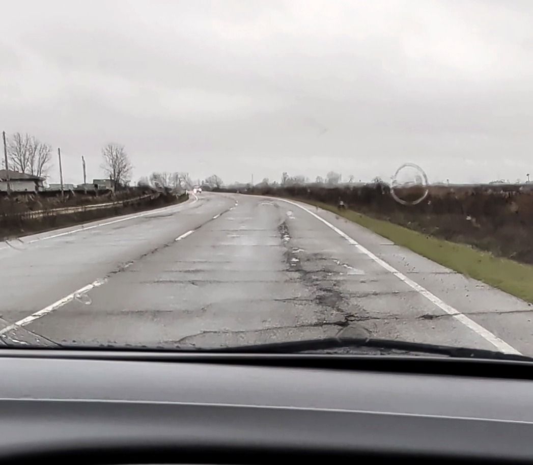 Vista de la carretera CL-622 entre Santa María del Páramo y La Bañeza