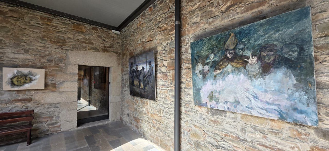 Pinturas de la exposición Visiones goyescas de la guerra en el Museo del Bierzo