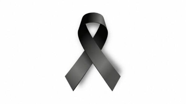 Cinta negra en señal de luto por fallecimiento en Arganza