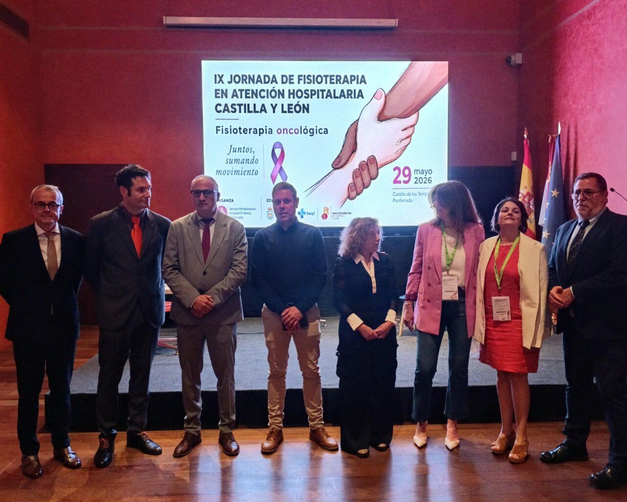 Inauguración del IX Congreso de Fisioterapia en Ponferrada con varios profesionales