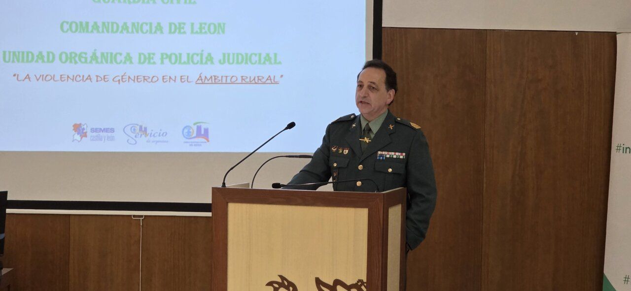Ponente en jornada sobre violencia de género en el Campus de Ponferrada