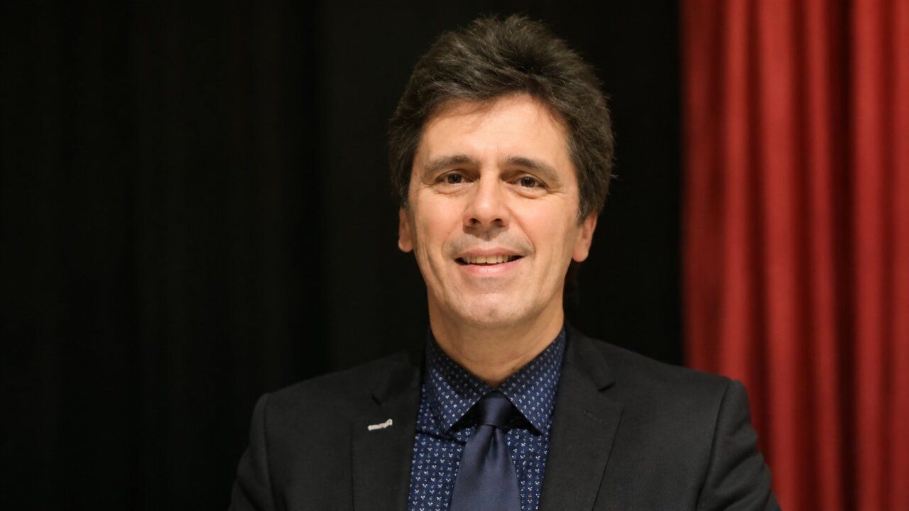 Miguel Ángel Blanco Martínez durante el pregón en Flores del Sil