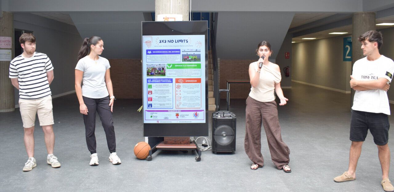 Estudiantes de la ULE presentan proyectos de inclusión social mediante el deporte.