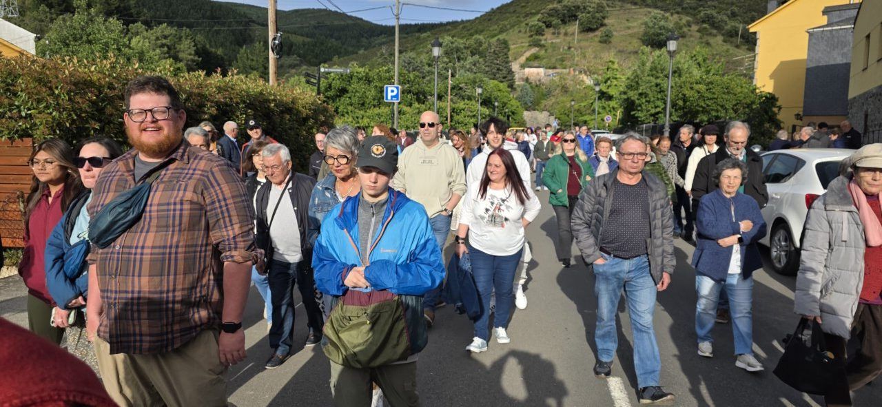 Participantes en la festividad de San Isidro Labrador en Molinaseca