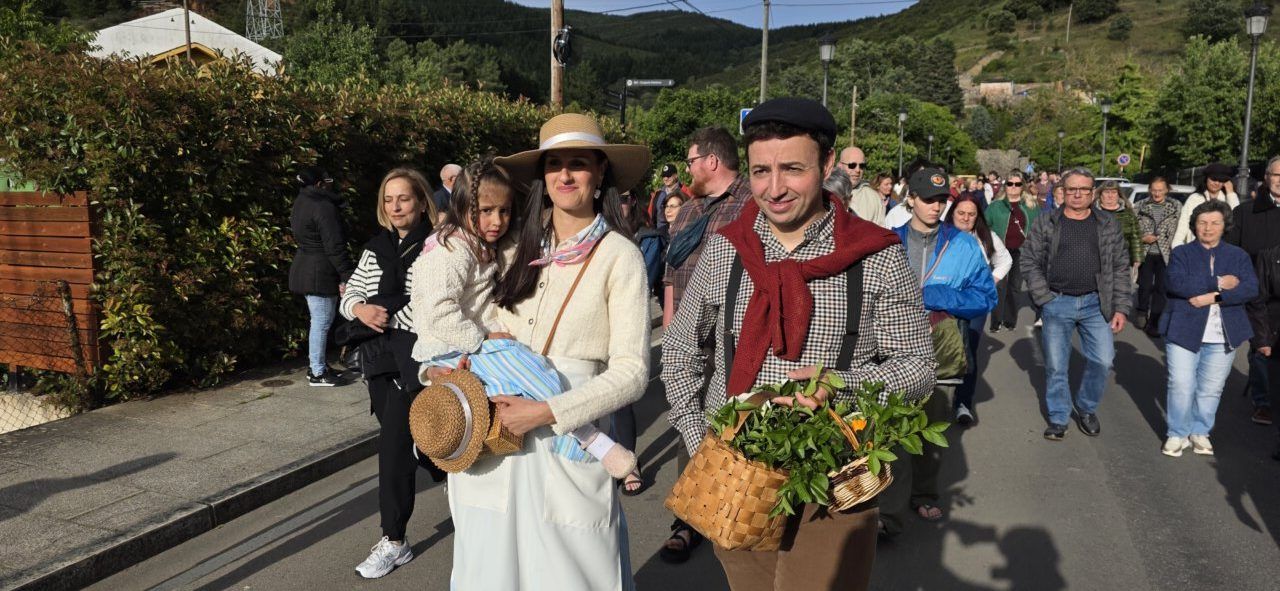 Participantes en la festividad de San Isidro Labrador en Molinaseca