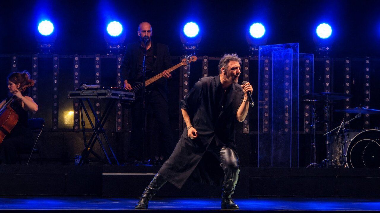 Shinova actuando en el concierto de FÀCYL en Salamanca