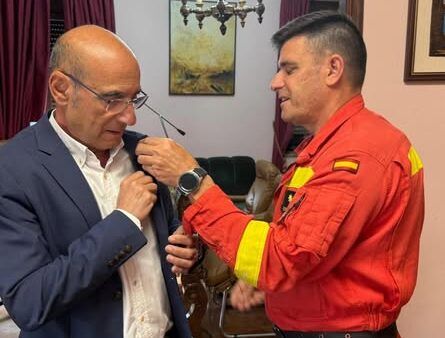 Acto de despedida de la UME en Toreno con entrega de insignia