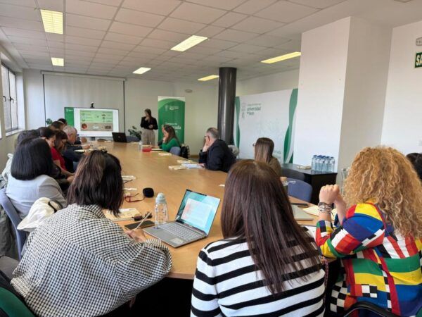 Reunión en el Campus de Ponferrada sobre investigación y productos locales