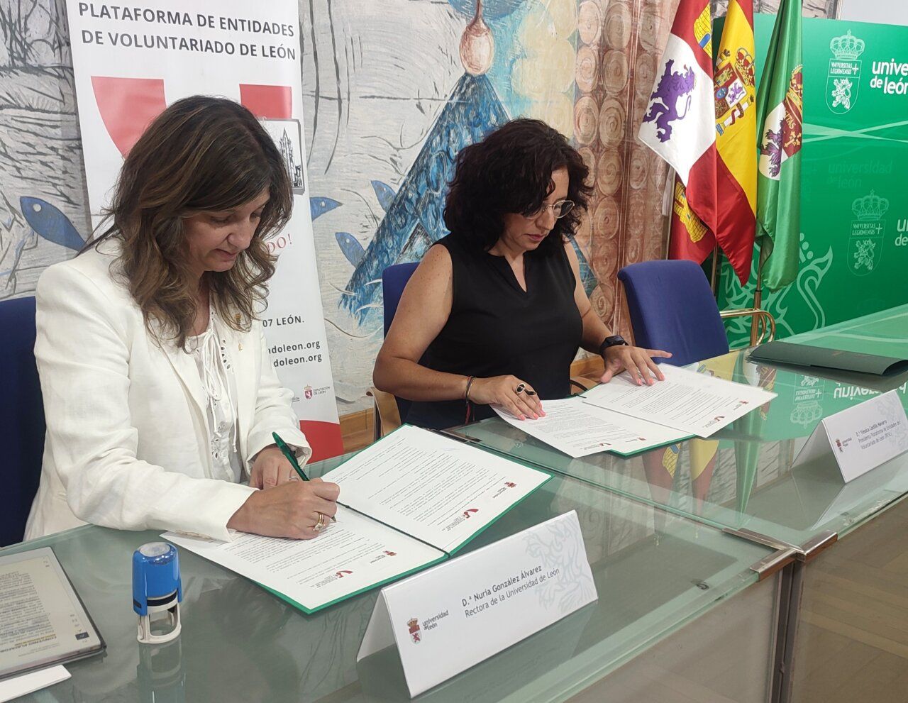 Firma de convenio entre la Universidad de León y la Plataforma de Entidades de Voluntariado