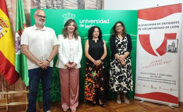 Firma de convenio entre la Universidad de León y la Plataforma de Entidades de Voluntariado