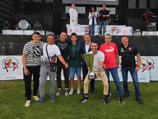 Participantes en la XXIII Gala del Fútbol Base del Bierzo y Laciana