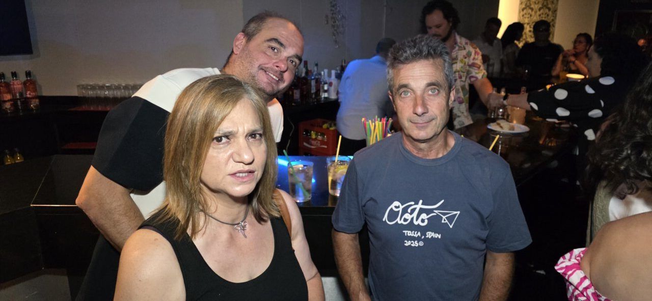 Asistentes en la fiesta de los 80 y 90 en la Discoteca Temple