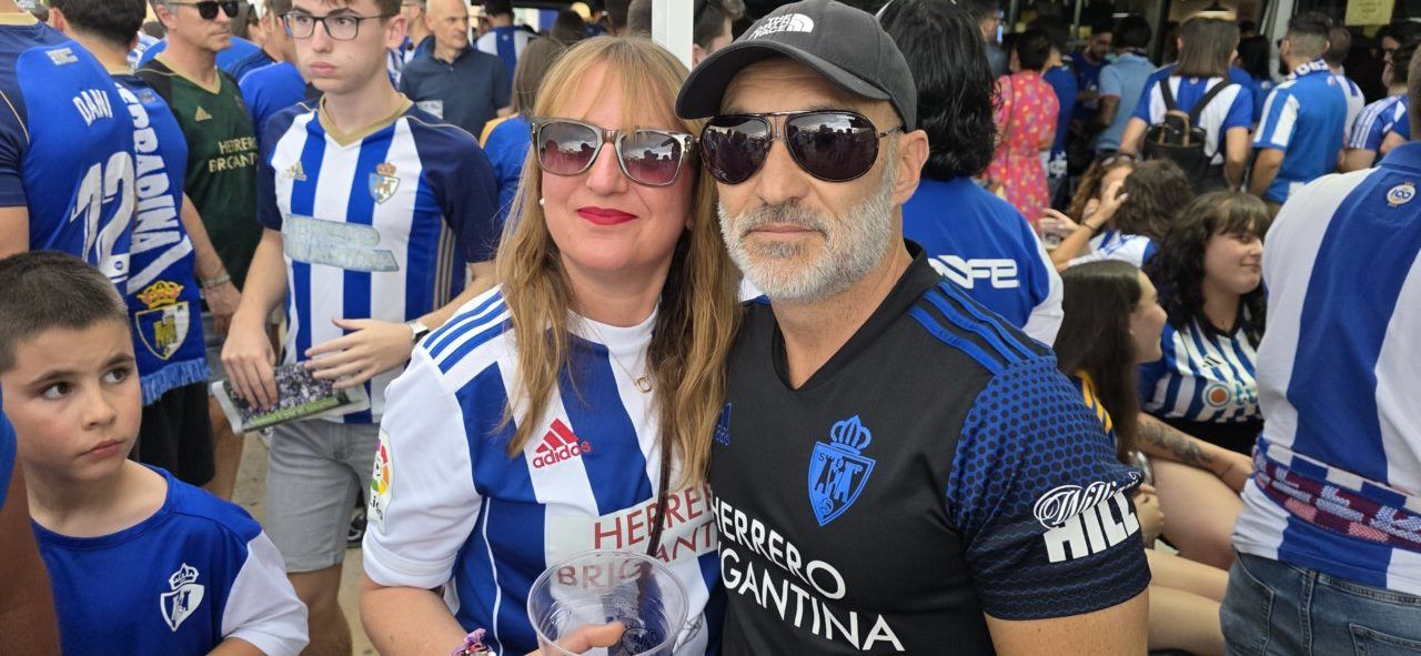Aficionados de Ponferradina y Celta B en un evento deportivo