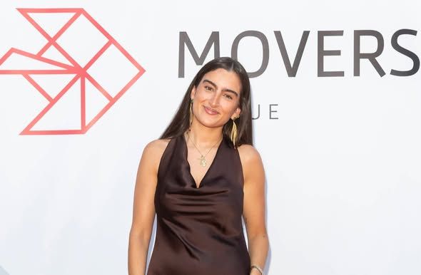 Marina Jiménez posando en un evento de la beca Movers.