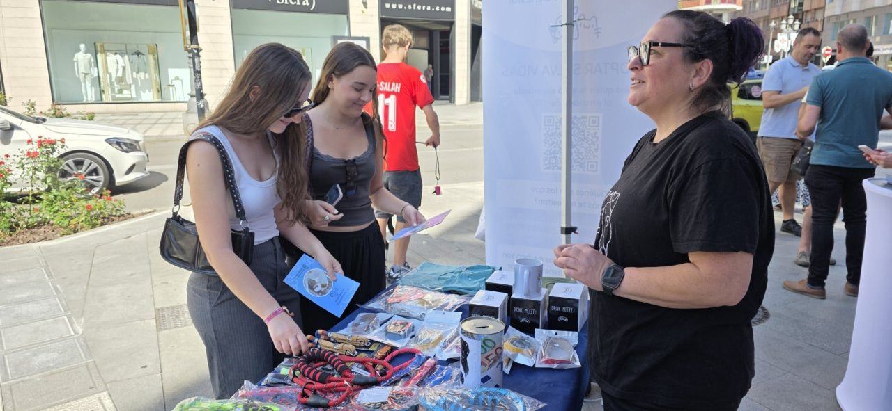 Jornada de sensibilización sobre adopción de perros en Ponferrada