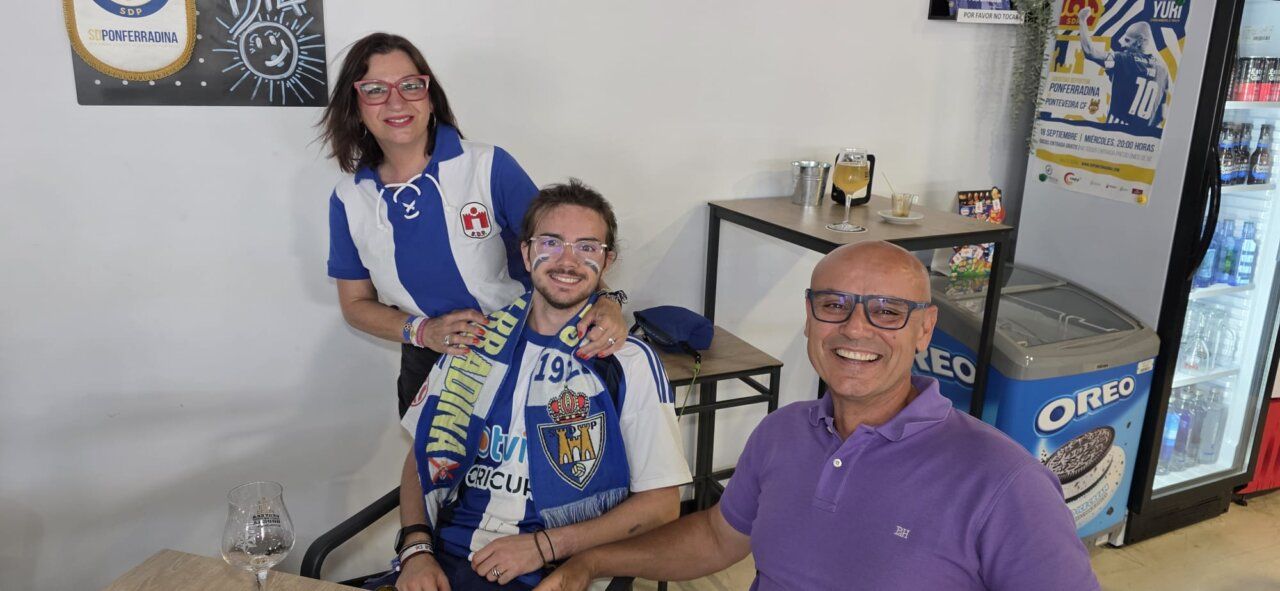 Aficionados de la Ponferradina en el Bar El Toralín