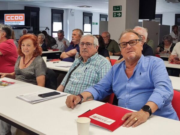 Reunión de pensionistas y jubilados de Comisiones Obreras en Madrid.