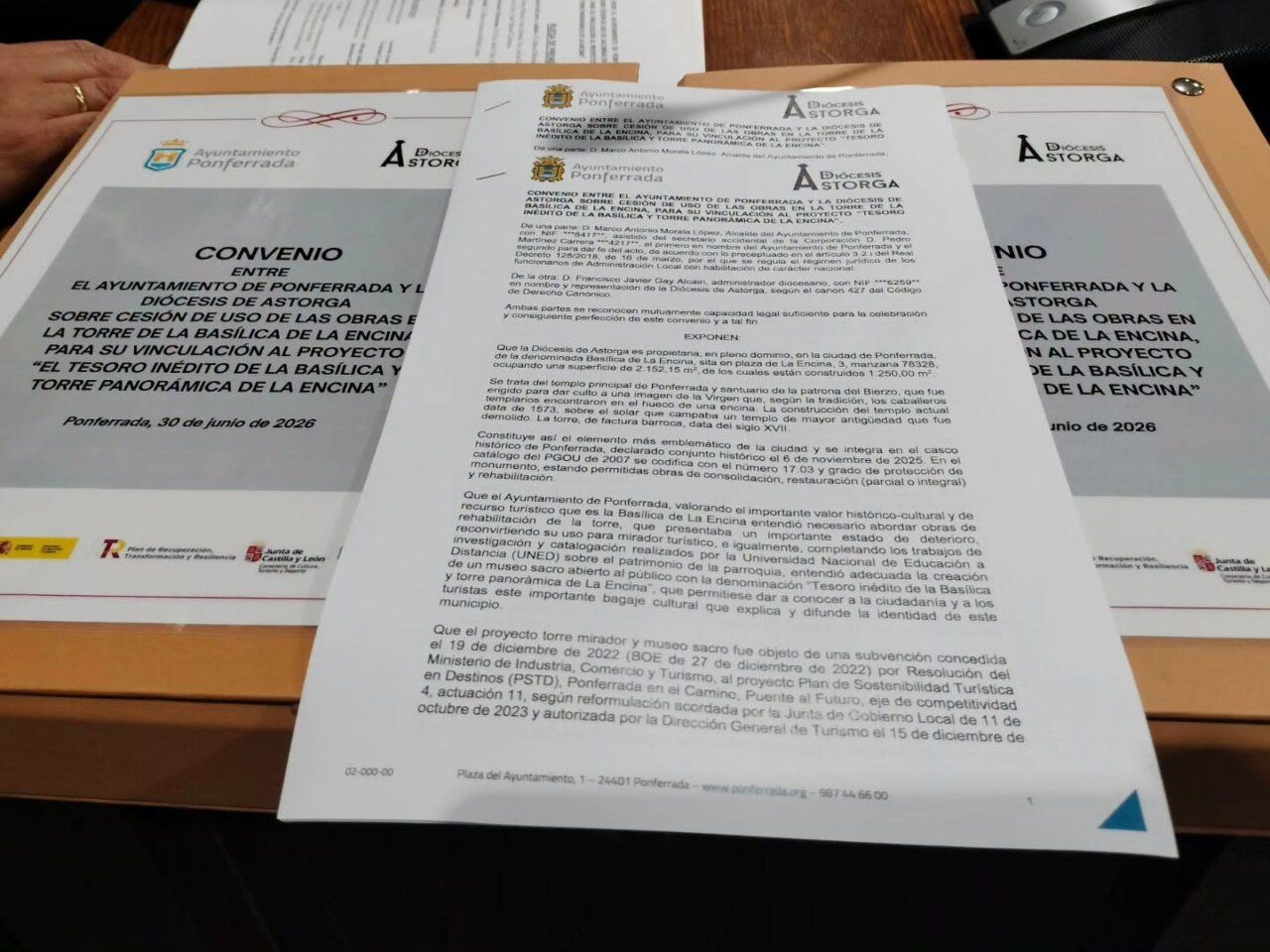 Documento del convenio entre el Ayuntamiento y la Diócesis sobre la Basílica de La Encina