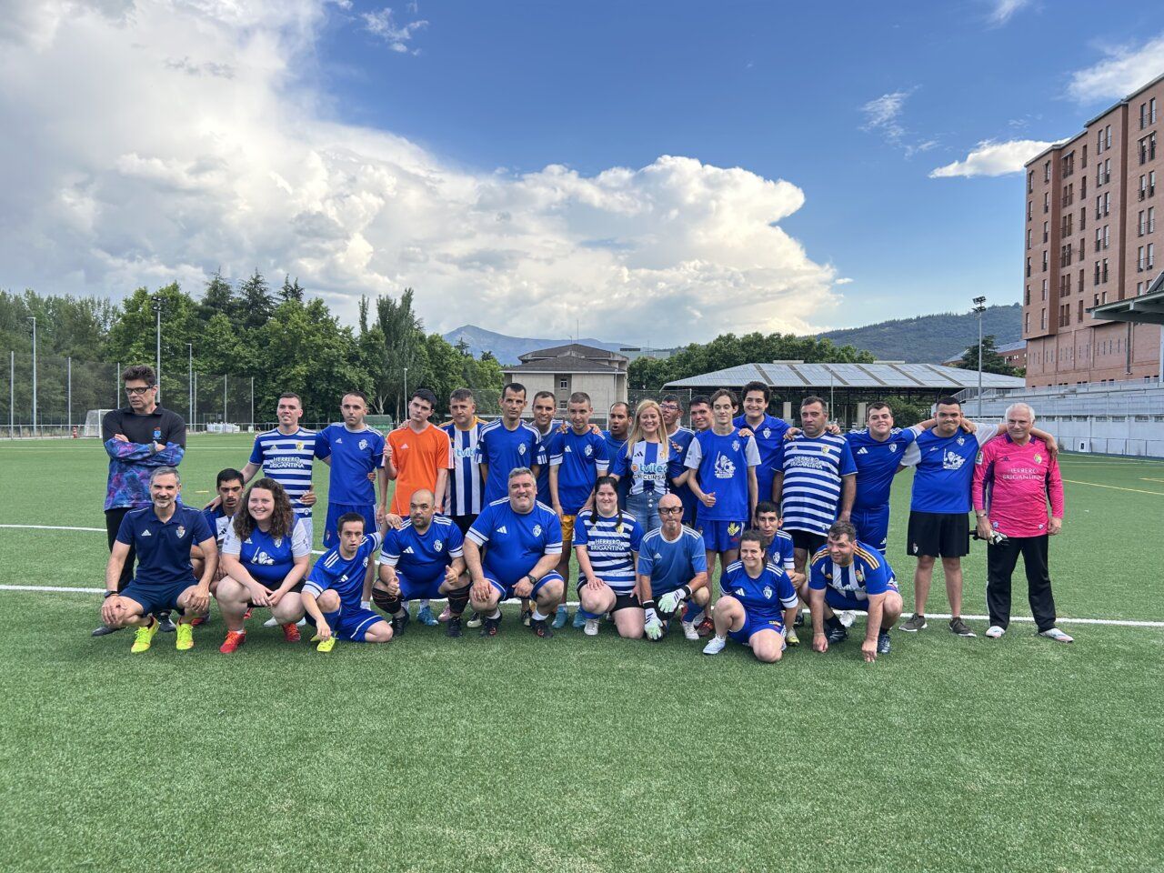 Entrenamiento del equipo Asprona Bierzo con Alexandra Rivas en Ponferrada