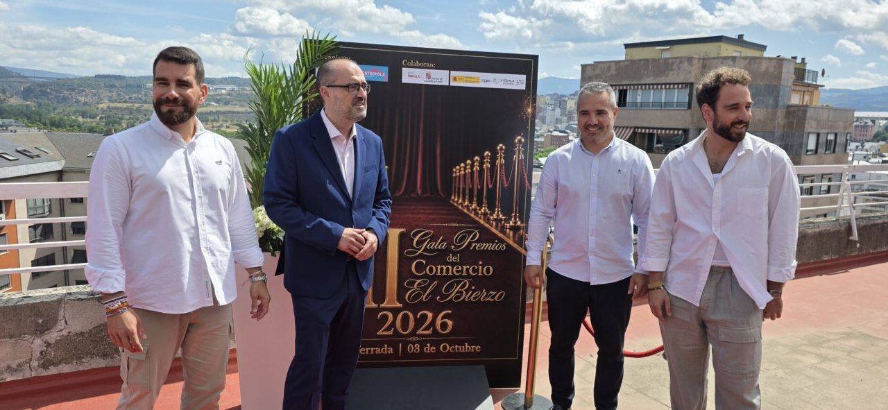 Presentación de la III Gala del Comercio de El Bierzo con varios asistentes