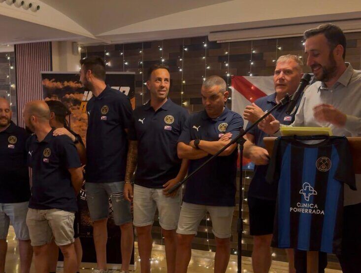 Presentación del Club Deportivo Inter Minero en un evento deportivo
