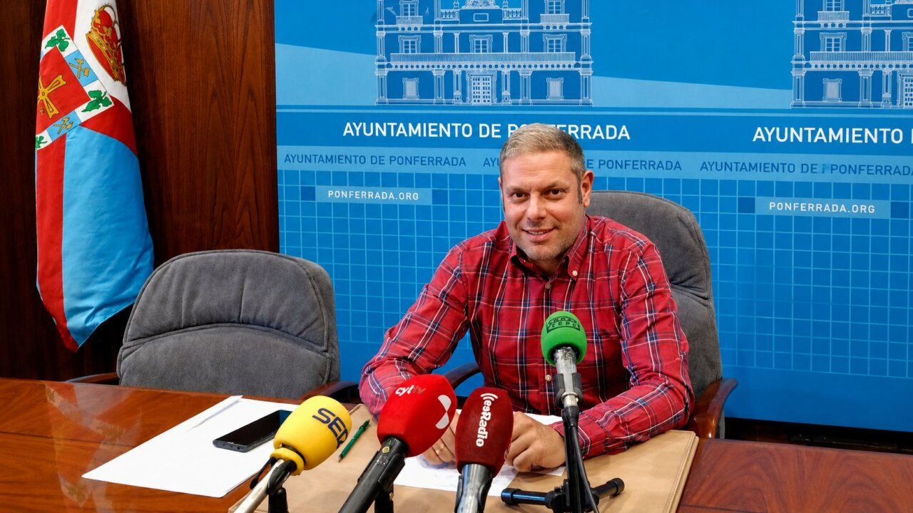Iván Alonso durante una rueda de prensa en Ponferrada