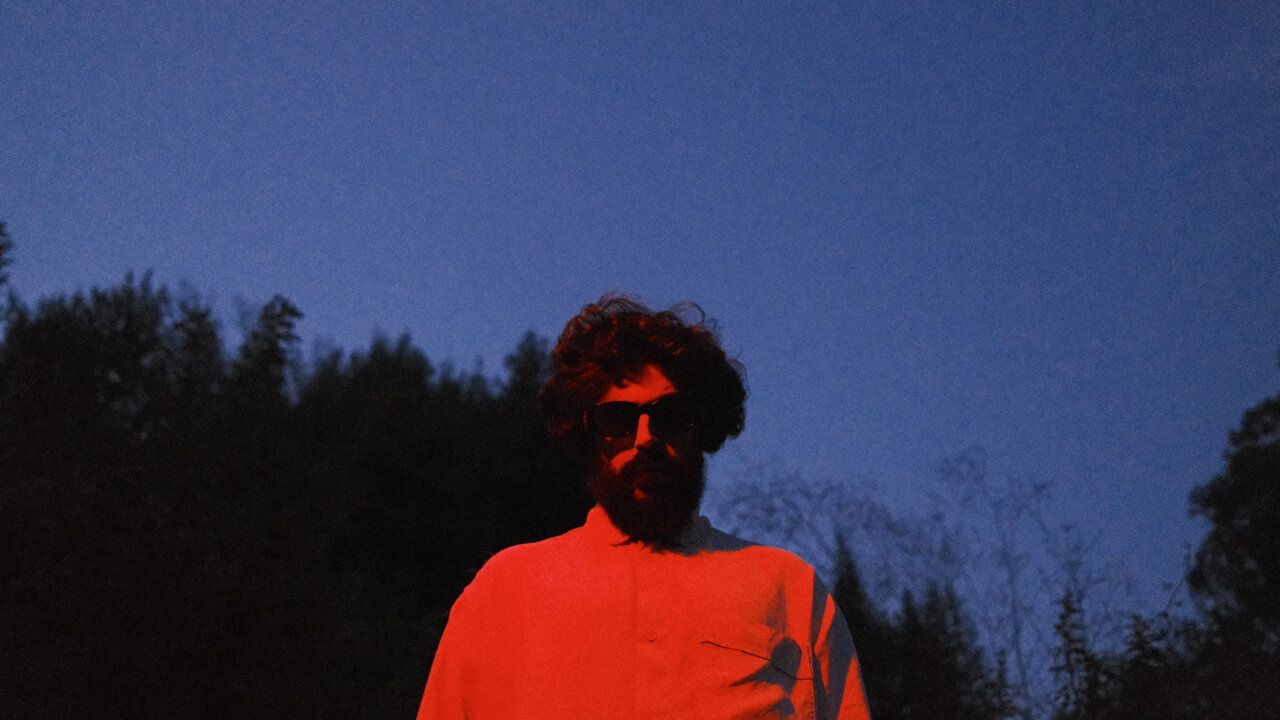 Actuación de Los Acebos en un concierto al aire libre