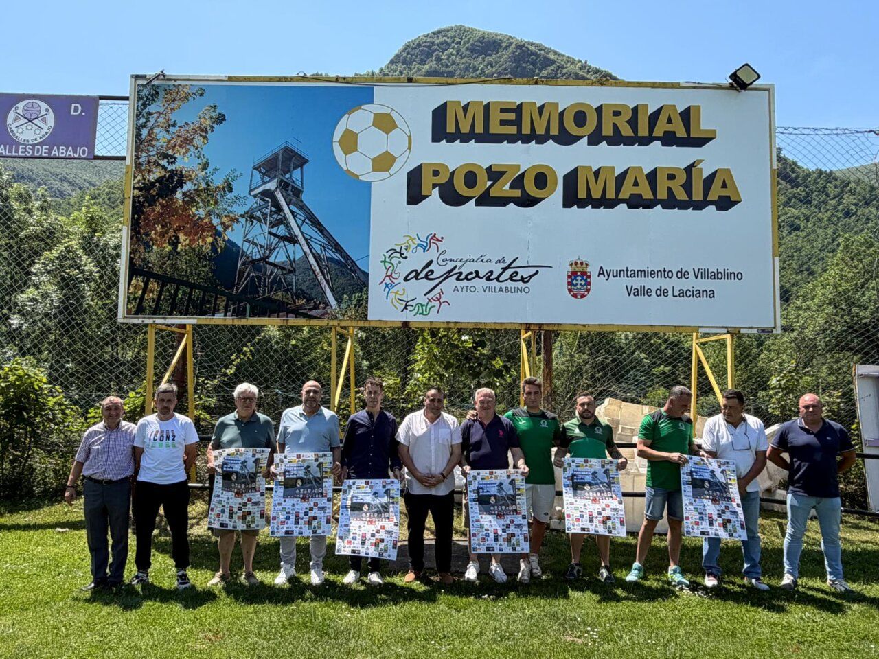 Presentación del Memorial Pozo María en Caboalles de Abajo con cartel emblemático