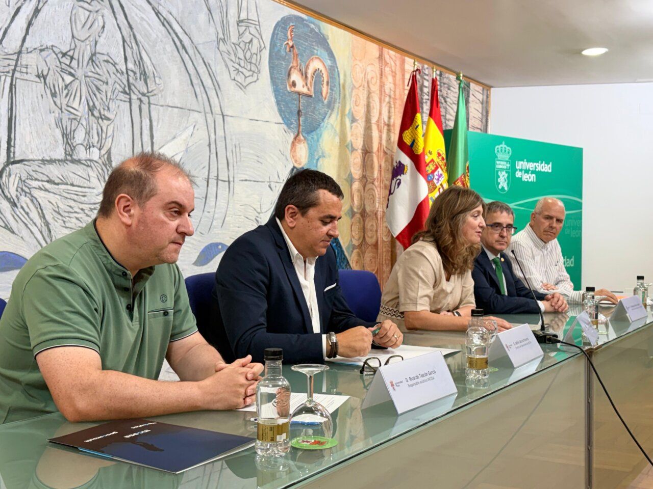 Rueda de prensa sobre adjudicación de contrato de acústica en aeropuertos