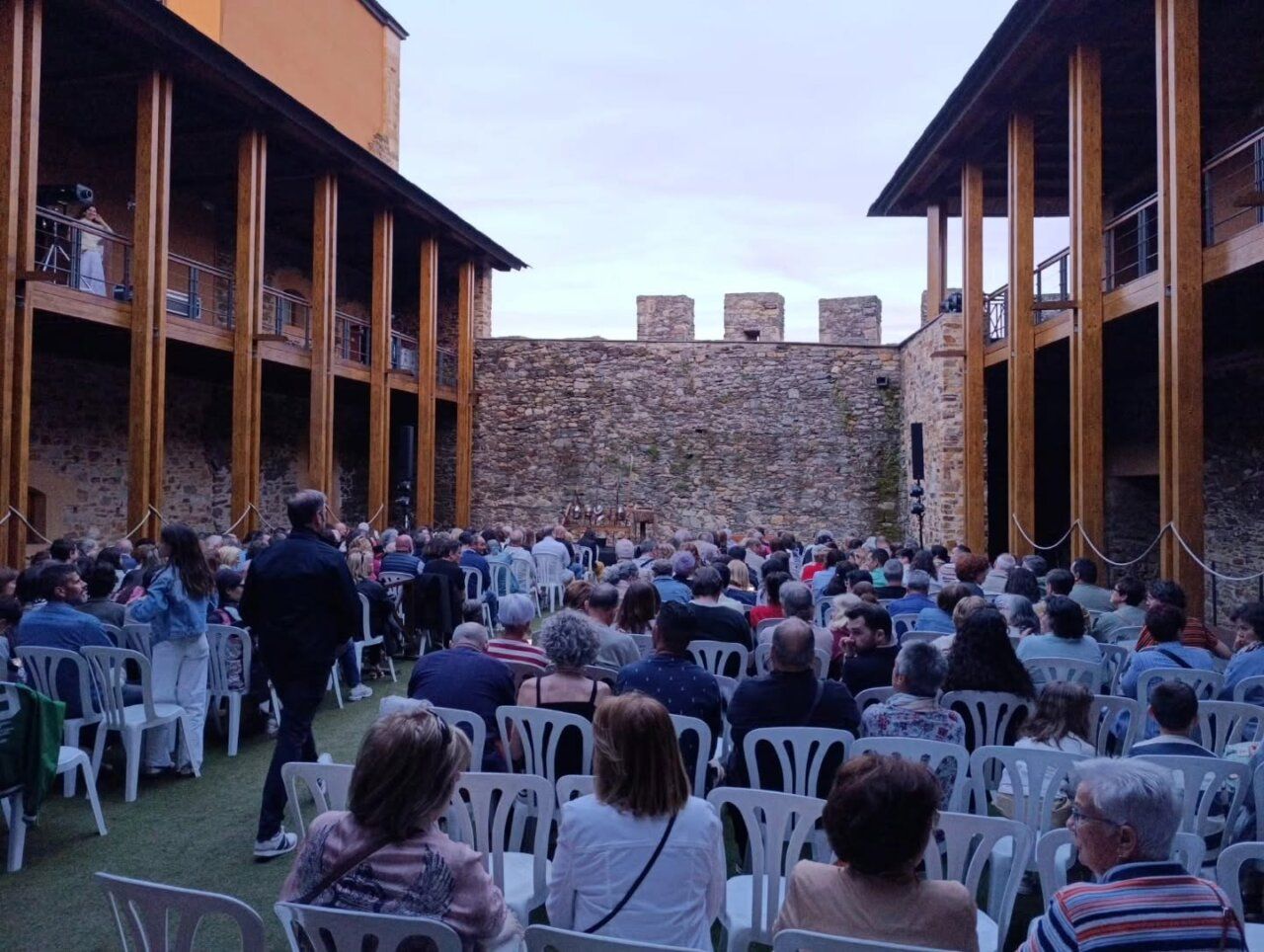 Celebración de misa y procesión en Santo Tomás de las Ollas