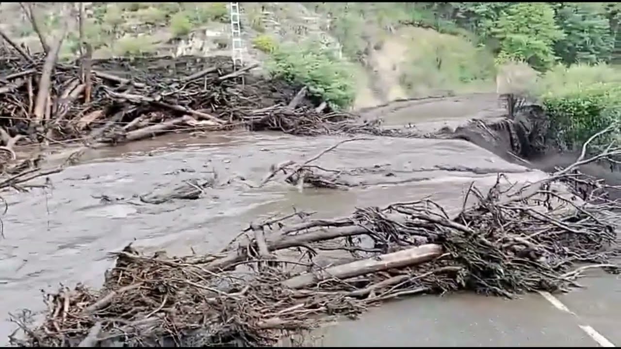 Daños en la carretera de Faro tras una fuerte tormenta