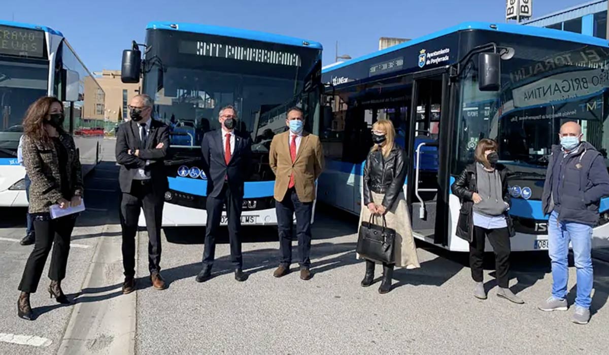 Grupo Municipal Socialista discutiendo sobre el transporte urbano en Ponferrada