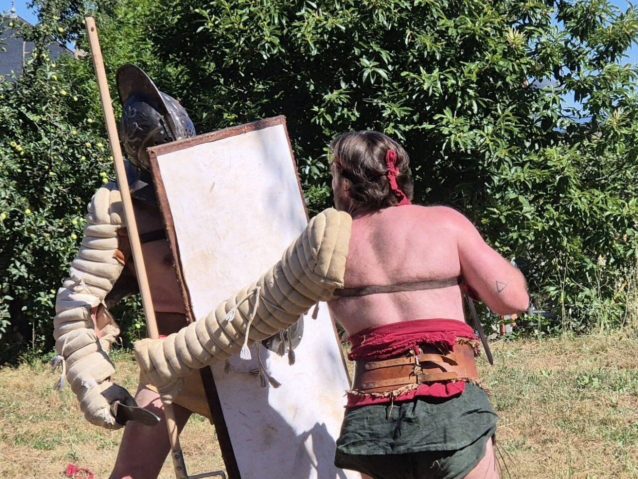 Recreación de combate romano en Las Médulas durante el evento III Lvdvs Avrvm