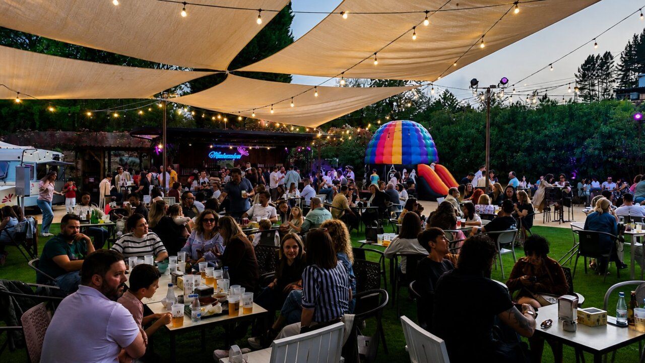 Celebración de la fiesta Welcome Summer en Malumba con música y diversión.