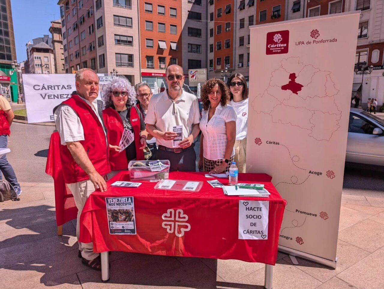 Concentración solidaria en Ponferrada por el pueblo venezolano
