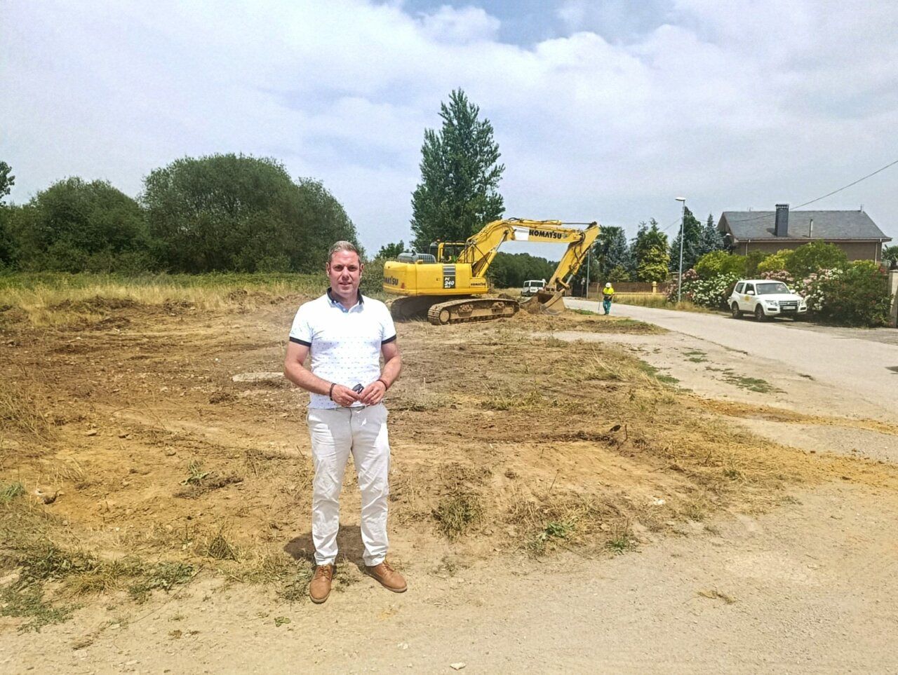 Obra de reparación en el Camino de Santiago en Fuentesnuevas